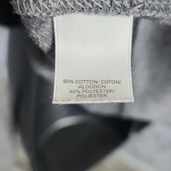 Victoria's Secret "Check It Twice" Graphic Pullover - Picture 10 of 10